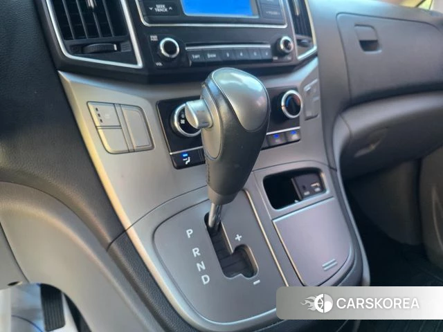 Hyundai The New Grand Starex 2019 Белый из Кореи, фото 4