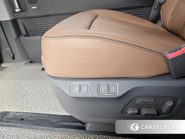 Hyundai Staria 2022 Черный из Кореи, фото 4