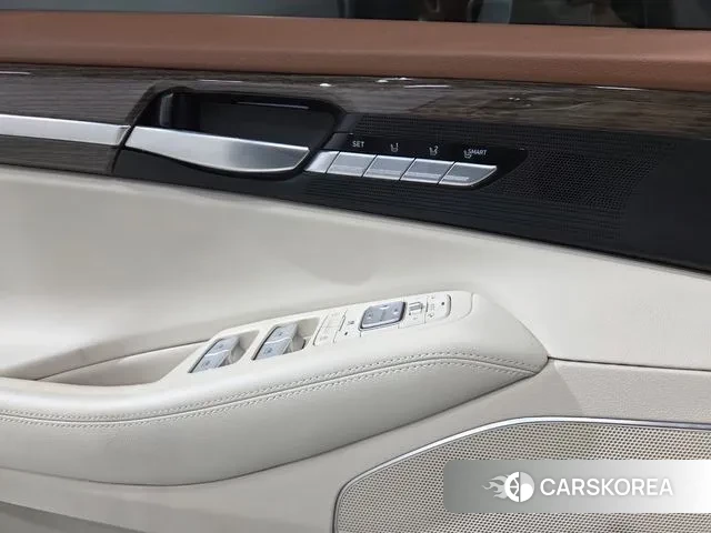 Genesis G90 2021 Черный из Кореи, фото 4