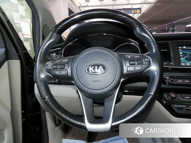 Kia The New Carnival 2018 Черный из Кореи, фото 4