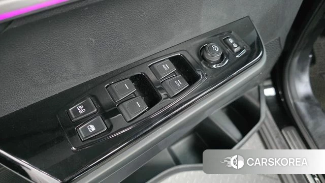 Ssangyong Torres 2023 Черный из Кореи, фото 4