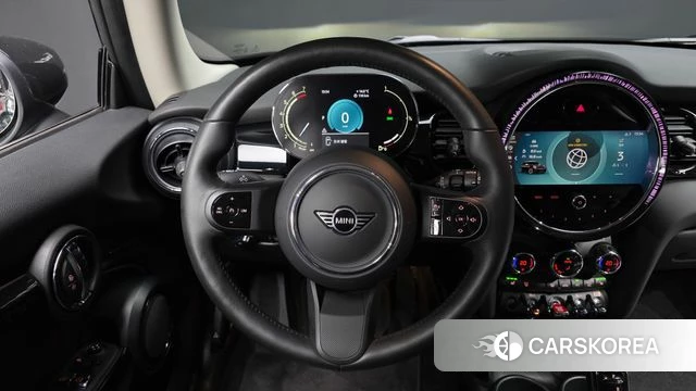 Mini Cooper 2023 Черный из Кореи, фото 4