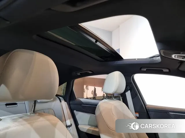 Audi A6 (C8) 2023 Серый из Кореи, фото 4