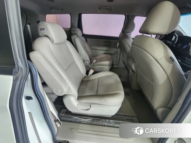 Kia The New Carnival 2019 Жемчужный цвет из Кореи, фото 4