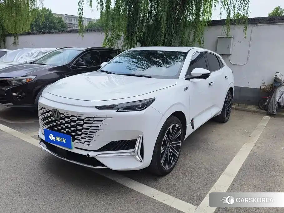 Chang'an UNI-K Smart iDD 2023 Белый из Китая, фото 4