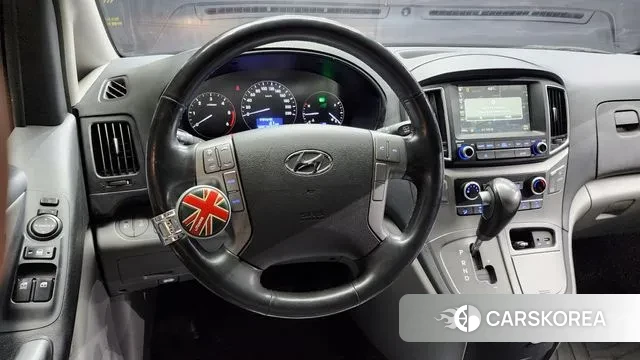 Hyundai The New Grand Starex 2018 Черный из Кореи, фото 4