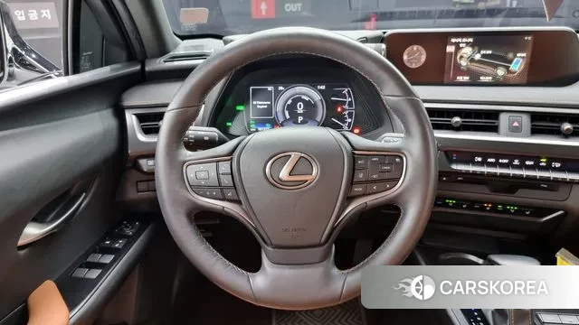 Lexus UX250h 2020 Белый из Кореи, фото 4
