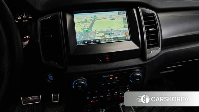 Ford Ranger 3rd Generation 2022 Белый из Кореи, фото 4
