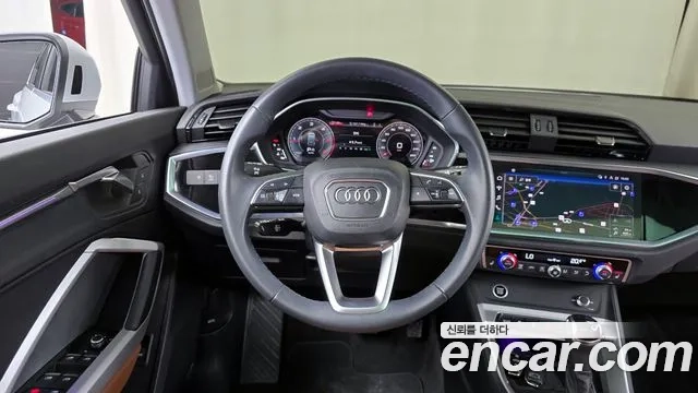 Audi Q3 (F3) 2022 Белый из Кореи, фото 4