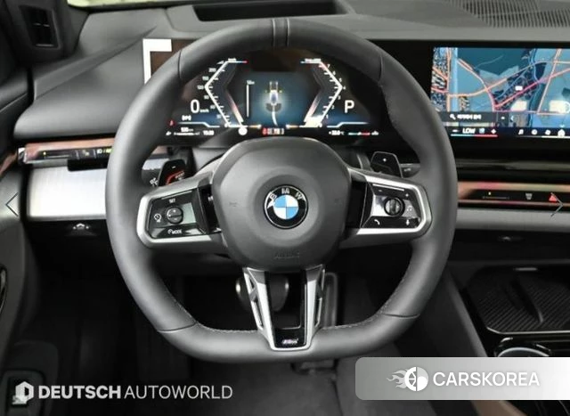 BMW 5 Series (G60) 2025 Серебристо-серый из Кореи, фото 4