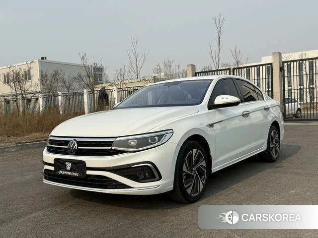 Volkswagen Bora 2023 Белый из Китая, фото 4
