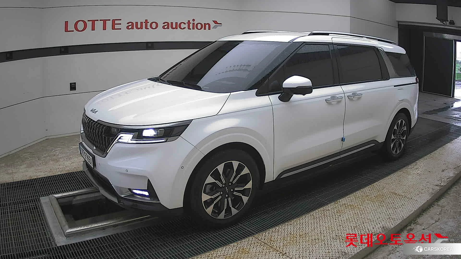 Kia Carnival 2022 Белый из Кореи, фото 4