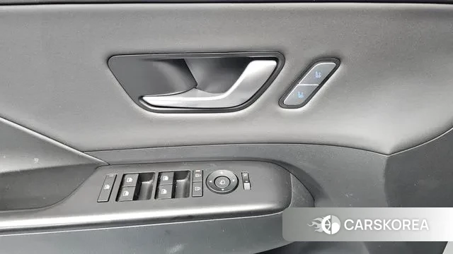 Hyundai Kona (SX2) 2023 Серебряный из Кореи, фото 4