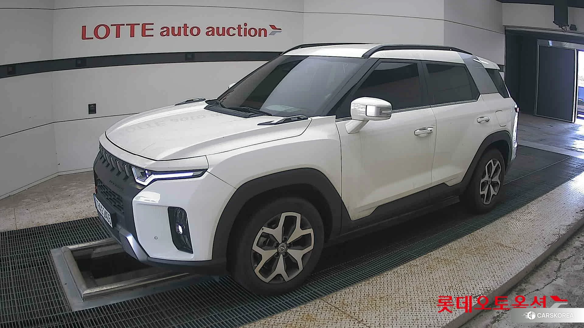 SsangYong Torres 2023 Grand White из Кореи, фото 4