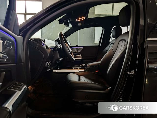 Mercedes-Benz GLB 2023 Черный из Китая, фото 4