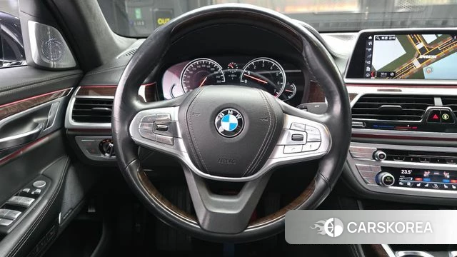 BMW 7 Series (G11) 2018 Черный из Кореи, фото 4