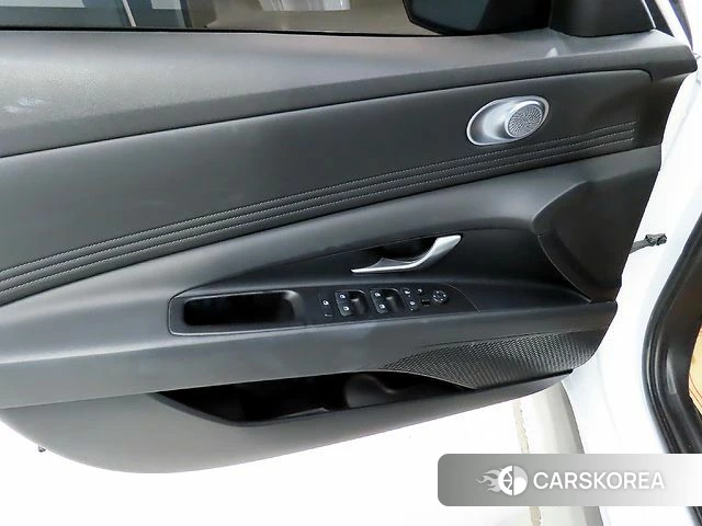 Hyundai The New Avante (CN7) 2024 Белый из Кореи, фото 4
