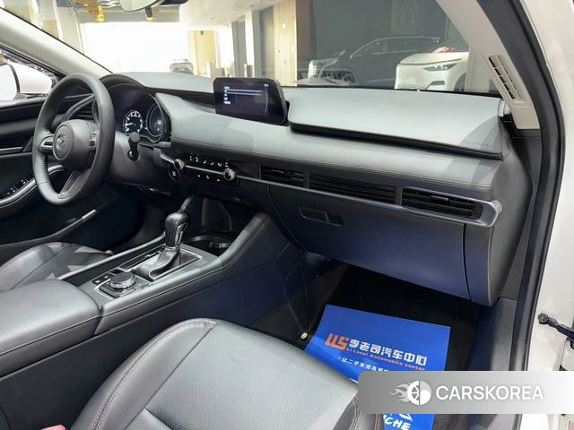 Mazda 3 Angkesaila 2022 Белый из Китая, фото 4