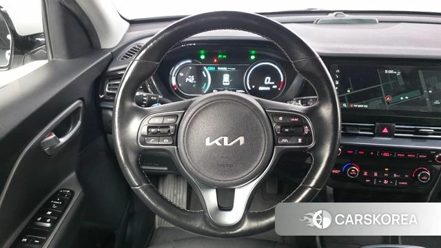 Kia Niro Plus 2022 Серебряный из Кореи, фото 4