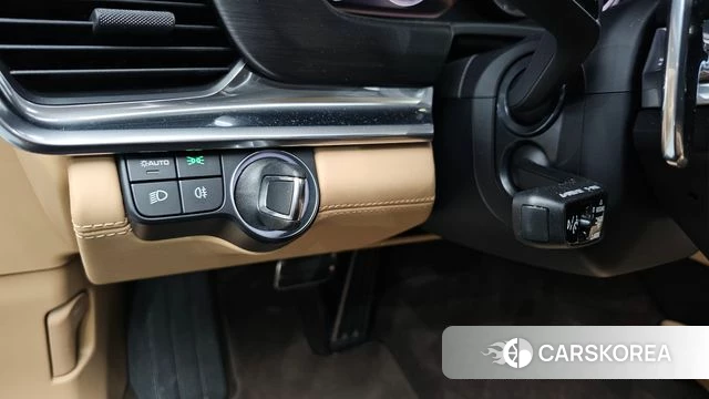 Porsche Panamera (971) 2022 Серебристо-серый из Кореи, фото 4
