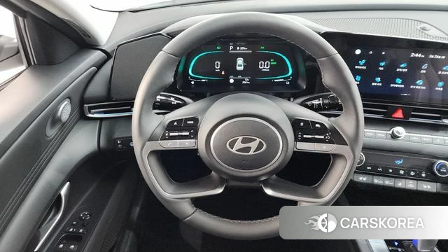 Hyundai The New Avante Hybrid (CN7) 2025 Белый из Кореи, фото 4