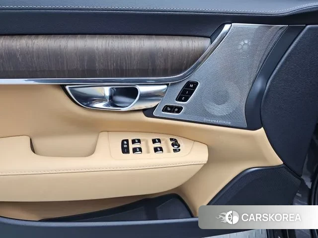 Volvo S90 2024 Серый из Кореи, фото 4