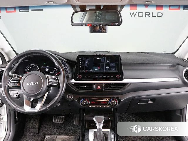 Kia The New K3 2nd generation 2022 Белый из Кореи, фото 4