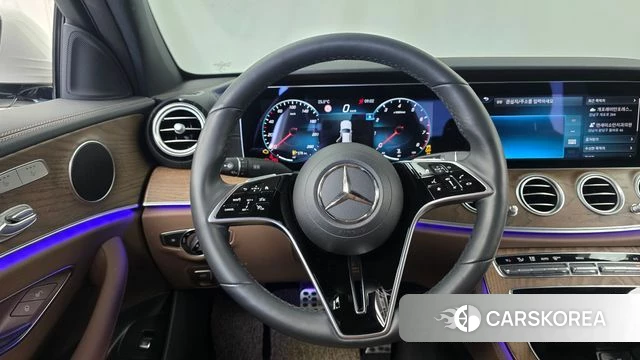 Mercedes-Benz E-Class W213 2022 Белый из Кореи, фото 4