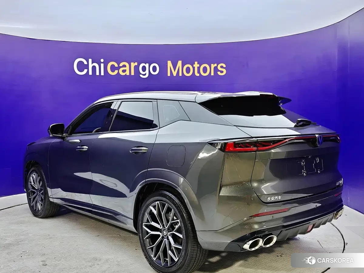 Chang'an UNI-Z 2024 Silver/gray из Китая, фото 4