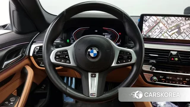 BMW 5 Series (G30) 2022 Белый из Кореи, фото 4