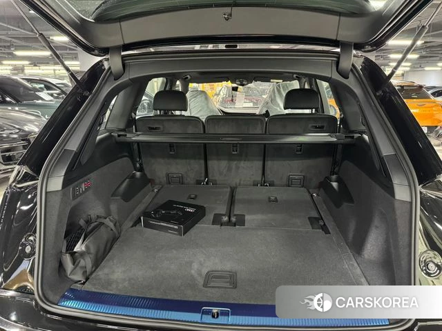 Audi Q7 (4M) 2026 Черный из Кореи, фото 4