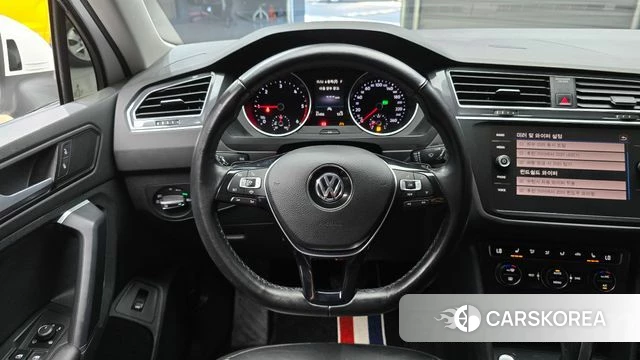 Volkswagen Tiguan second Generation 2020 Белый из Кореи, фото 4