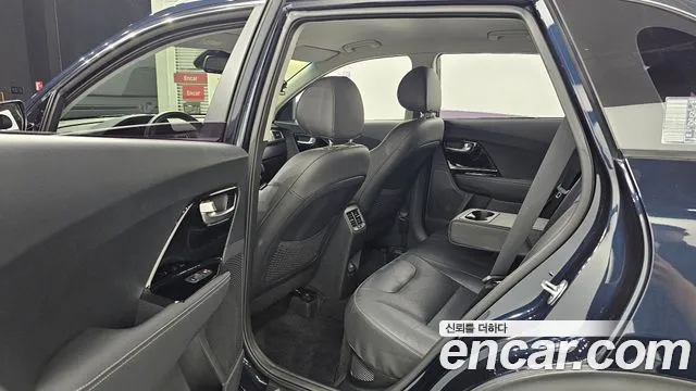 Kia Niro 2018 Синий из Кореи, фото 4