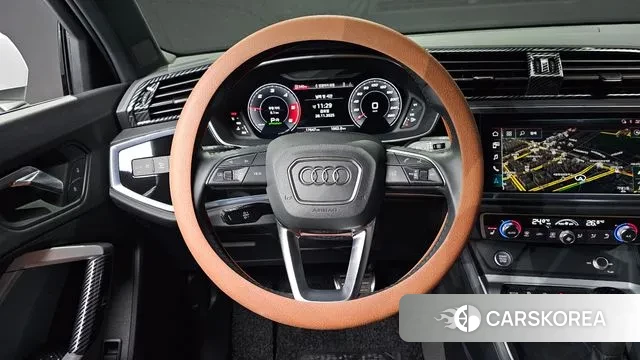 Audi Q3 (F3) 2020 Белый из Кореи, фото 4