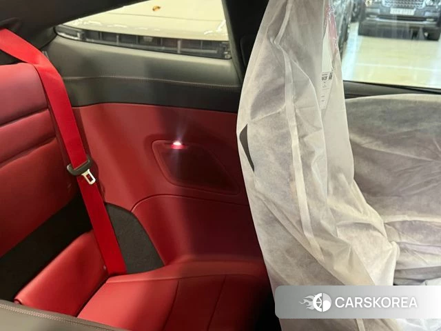 Porsche 911(992) 2026 Зеленый из Кореи, фото 4