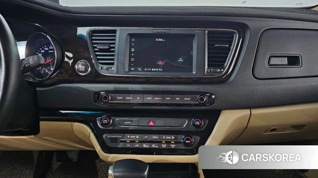 Kia The New Carnival 2019 Белый из Кореи, фото 4