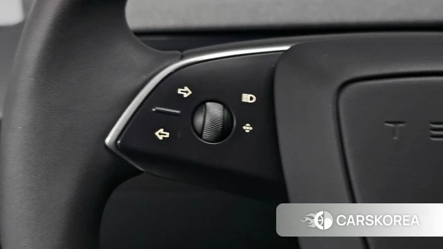 Tesla Model 3 2025 Серый из Кореи, фото 4