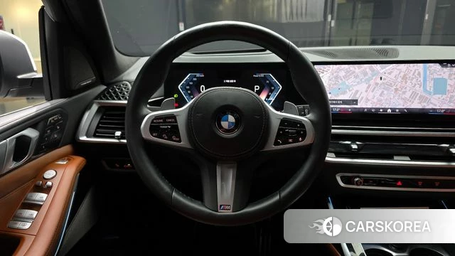 BMW X7 (G07) 2024 Белый из Кореи, фото 4