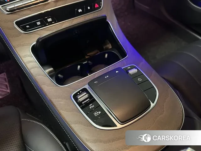 Mercedes-Benz E-Class W213 2022 Черный из Кореи, фото 4