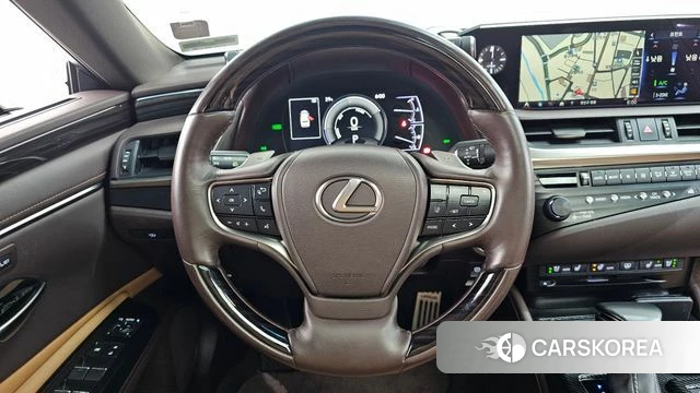 Lexus ES300h 7th generation 2019 Песочный из Кореи, фото 4