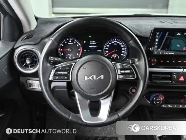Kia The New K3 2nd generation 2022 Белый из Кореи, фото 4