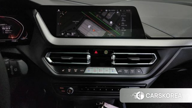 BMW 1 Series (F40) 2024 Белый из Кореи, фото 4