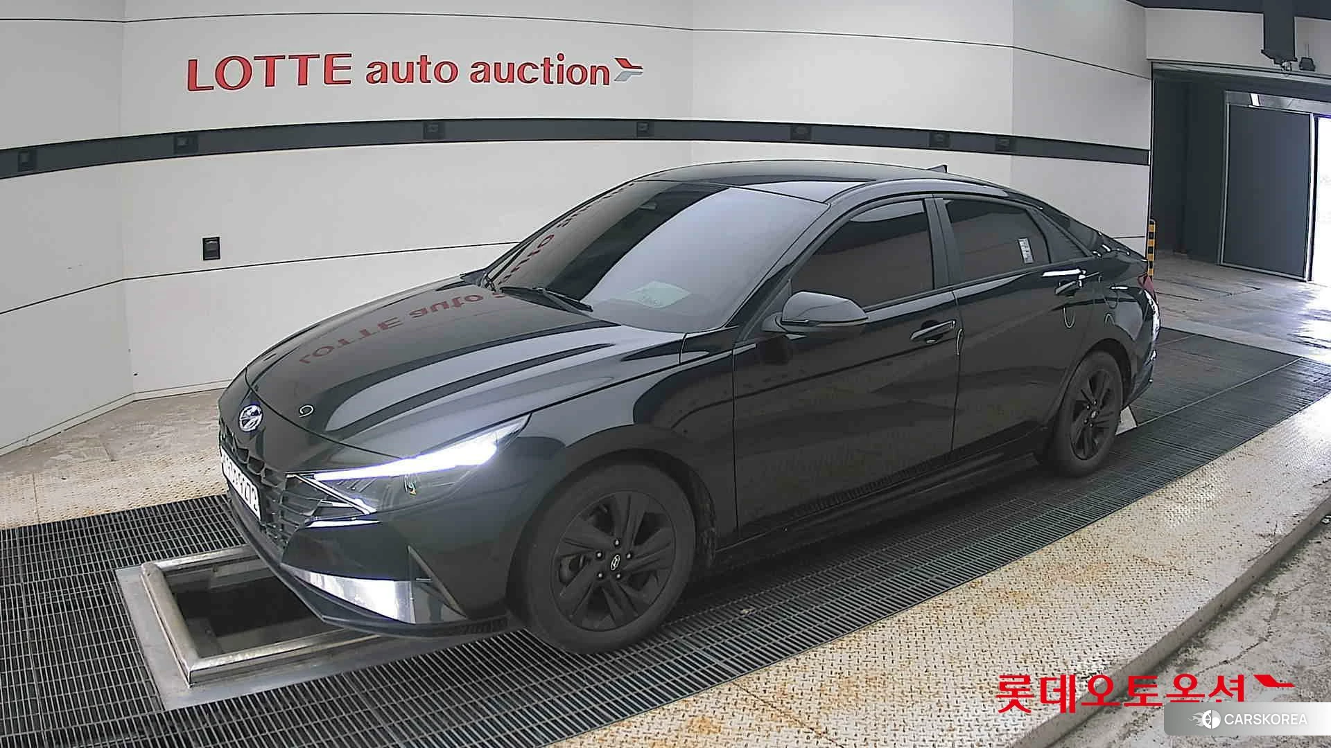 Hyundai Avante 2023 Phantom Black Pearl из Кореи, фото 4