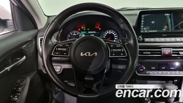 Kia Seltos 2022 Белый из Кореи, фото 4