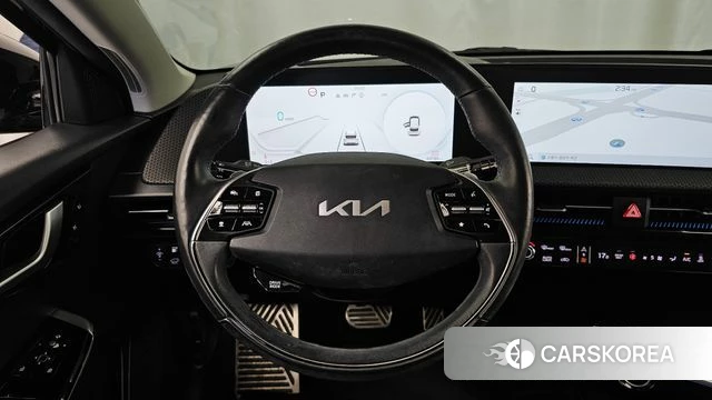 Kia EV6 2023 Черный из Кореи, фото 4