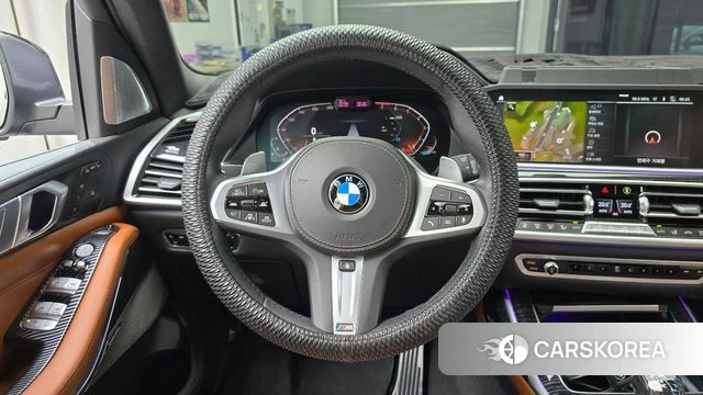 BMW X7 (G07) 2022 Черный из Кореи, фото 4