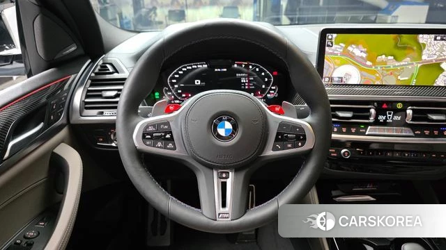 BMW X4M (G02) 2024 Светло-серебряный цвет из Кореи, фото 4