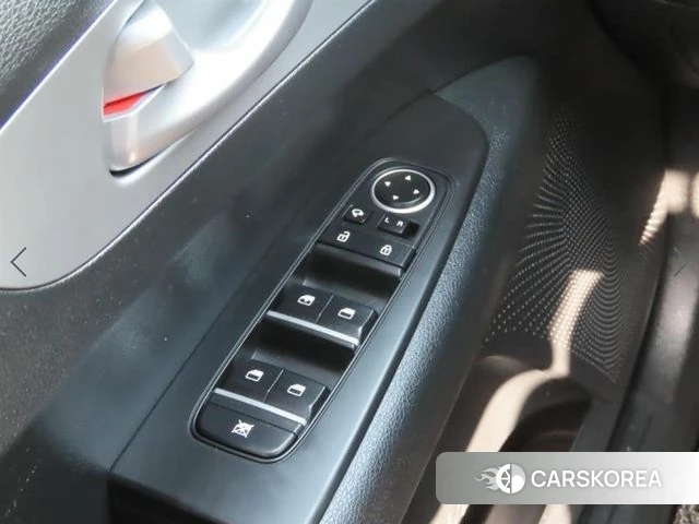 Kia The New K3 2nd generation 2023 Серый из Кореи, фото 4