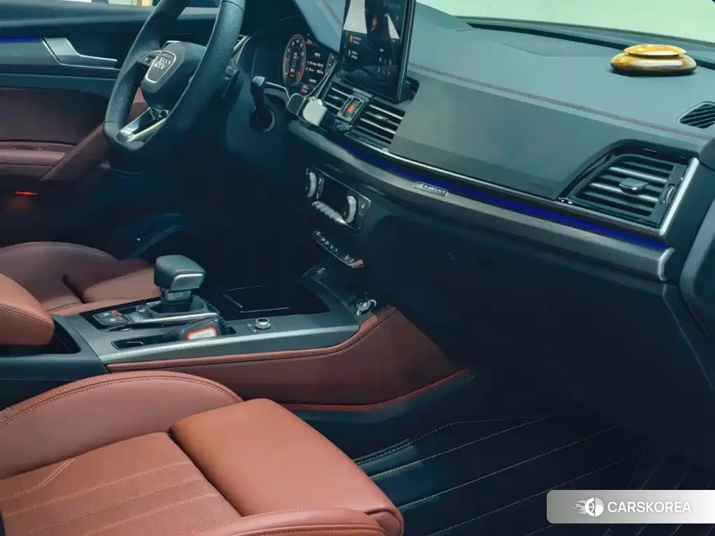 Audi Q5L 2025 Черный из Китая, фото 4