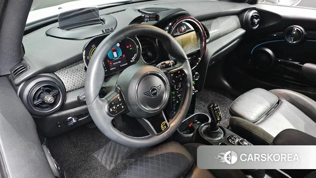 Mini Cooper Electric 2023 Белый из Кореи, фото 4